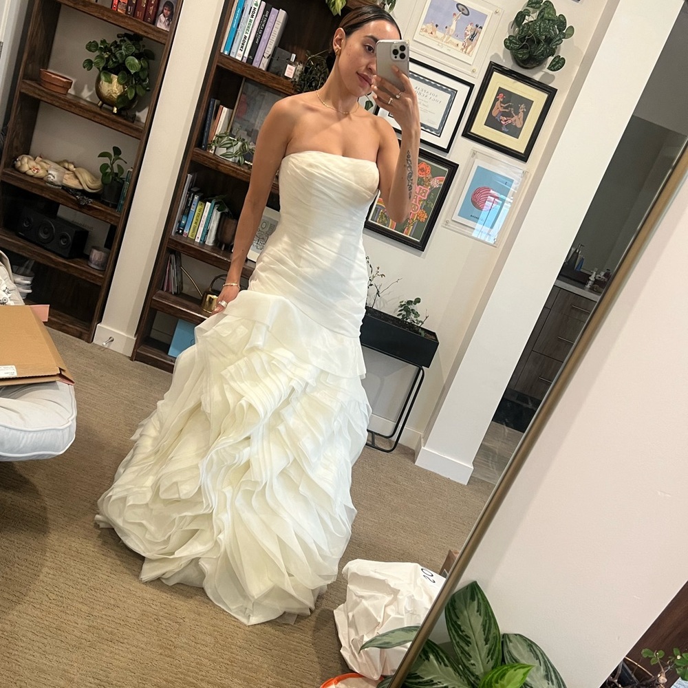 Vera wang White wedding dress